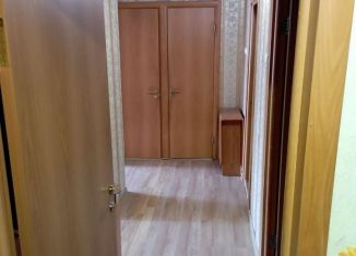 Продам 3-ком. квартиру, 59 м2, посёлок Исток, Главная улица, 13