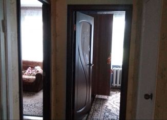 Продаю трехкомнатную квартиру, 64 м2, поселок городского типа Мостовской, улица Горького