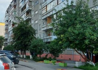 Продаю 1-ком. квартиру, 30 м2, Новосибирск, улица Саввы Кожевникова, 3, метро Студенческая