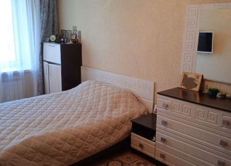 Продаю 3-ком. квартиру, 62 м2, Аткарск, Революционная улица, 41