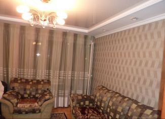 Продается четырехкомнатная квартира, 80 м2, Армавир, улица Ефремова, 133