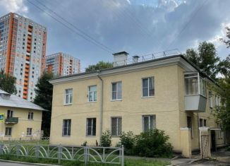 Сдается в аренду двухкомнатная квартира, 48 м2, Екатеринбург, улица Циолковского, 76, улица Циолковского