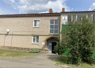 Продам трехкомнатную квартиру, 58 м2, поселок городского типа Алексеевское, улица Павелкина, 25