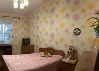 Продажа 2-ком. квартиры, 60 м2, Новочеркасск, проспект Ермака
