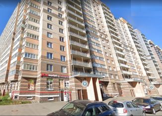 Продаю торговую площадь, 57 м2, Мурино, Петровский бульвар, 7