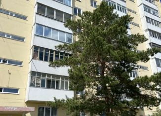 Продажа четырехкомнатной квартиры, 77 м2, поселок городского типа Зеленогорский