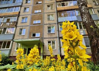 Продается 4-комнатная квартира, 77 м2, Ярославль, Дзержинский район, улица Громова, 6