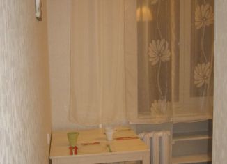 Сдам 2-комнатную квартиру, 42 м2, Новосибирск, улица Семьи Шамшиных, 37А