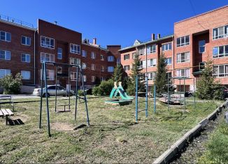 Продается 2-комнатная квартира, 58 м2, Калачинск, улица Бочкарёва, 6