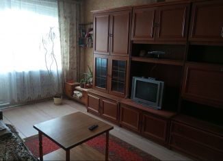 Аренда 2-ком. квартиры, 50 м2, Рославль, 15-й микрорайон, 32