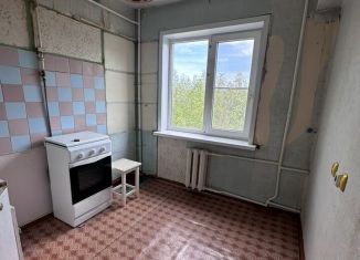 Продается 2-ком. квартира, 43 м2, Астрахань, улица 28-й Армии, 12к1