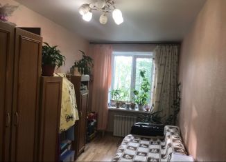 Продается 2-комнатная квартира, 45 м2, Екатеринбург, улица Бебеля, 174, метро Уральская