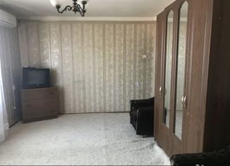 Сдаю 2-ком. квартиру, 62 м2, Тимашевск, Казачья улица, 1В