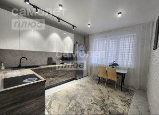 Продам 3-комнатную квартиру, 92 м2, Курск, проспект Анатолия Дериглазова, 9