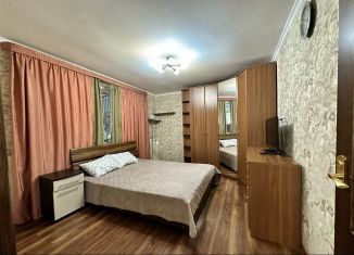 2-комнатная квартира в аренду, 50 м2, Сочи, улица Ленина, 95