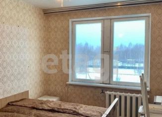 Продам 2-комнатную квартиру, 48 м2, деревня Меркульево, Воинская улица, 4