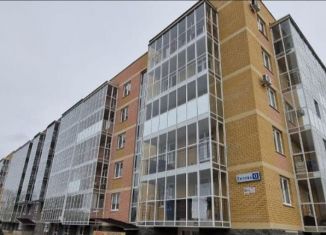 Продажа трехкомнатной квартиры, 85 м2, Каменск-Уральский, улица Титова, 12