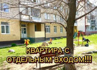 Продается двухкомнатная квартира, 46.2 м2, Волгодонск, улица Максима Горького, 192