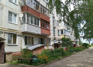 Продаю 1-ком. квартиру, 30.8 м2, село Детчино, Спортивная улица, 3