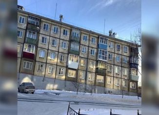 Продам 3-комнатную квартиру, 55 м2, Озёрск, улица Блюхера, 21