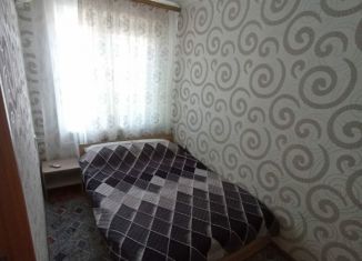 Сдаю 2-комнатную квартиру, 35 м2, Новороссийск, Прямая улица, 33