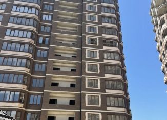 Продается 2-комнатная квартира, 68 м2, Хасавюрт, улица Акаева, 4