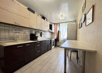 Продажа 3-комнатной квартиры, 77 м2, Ставрополь, улица Тухачевского, 15