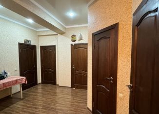 Продам 3-ком. квартиру, 113 м2, Дагестан, проспект Казбекова, 174