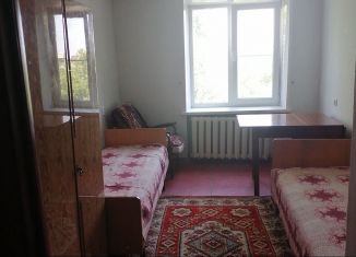 Сдам в аренду комнату, 10 м2, Шахты, Советская улица, 244