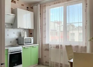 Продам 2-ком. квартиру, 57 м2, городской посёлок Янино-1, Новая улица, 11А, ЖК Янинский Каскад-2