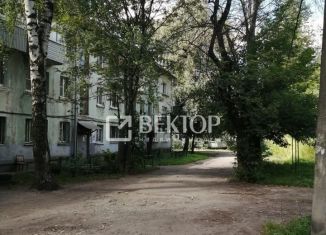 Продам 2-ком. квартиру, 31.1 м2, Ярославская область, Тутаевское шоссе, 68