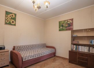 Продаю 2-ком. квартиру, 37 м2, Москва, Черноморский бульвар, 23к1, метро Севастопольская