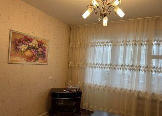 Продается 2-ком. квартира, 47.5 м2, Россошь, улица Простеева, 10