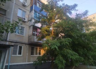 Продается 2-комнатная квартира, 44.7 м2, Волгоград, бульвар Энгельса, 1