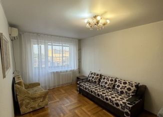 Сдача в аренду 2-комнатной квартиры, 50 м2, Краснодар, улица Селезнёва, 126, микрорайон Черемушки
