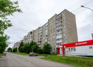 Продажа трехкомнатной квартиры, 61 м2, Свердловская область, Пихтовая улица, 32