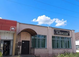 Продаю торговую площадь, 360 м2, посёлок совхоза Агроном, улица Ленина, 12