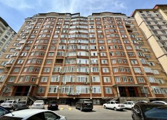 Продаю 3-ком. квартиру, 95 м2, Дагестан, Сергокалинская улица, 13А