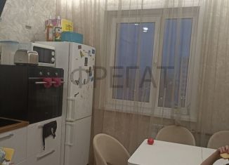 Продам 2-ком. квартиру, 54 м2, Красноярский край, улица 9 Мая, 12