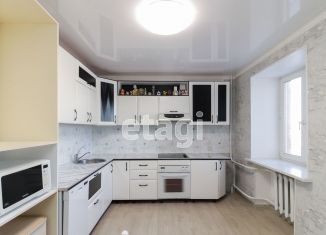 Продается трехкомнатная квартира, 110.3 м2, Тюмень, Молодёжная улица, 28