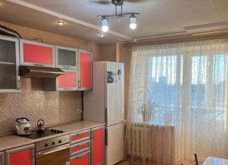 Сдам 2-ком. квартиру, 60 м2, Уфа, улица 8 Марта, 32/1, ЖК Меридиан