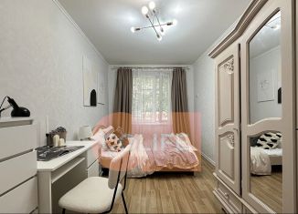 Сдам в аренду комнату, 12 м2, Москва, бульвар Яна Райниса, 10