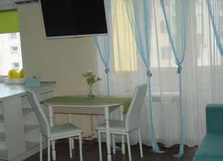 Сдам 1-ком. квартиру, 30 м2, Феодосия, улица Дружбы, 18