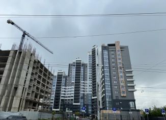 Продажа 2-ком. квартиры, 55 м2, Краснодар, улица Красных Партизан, 4/15