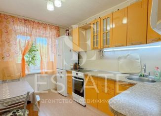 Продам 3-комнатную квартиру, 53.6 м2, Северск, улица Курчатова, 15