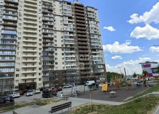 Продаю двухкомнатную квартиру, 42.7 м2, Волгоград, улица Расула Гамзатова, 21, ЖК Шоколад