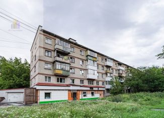 Продажа 2-комнатной квартиры, 47 м2, Екатеринбург, Агрономическая улица, 23, метро Ботаническая