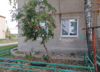 Продается 2-ком. квартира, 46 м2, поселок городского типа Грибановский, Совхозная улица, 10