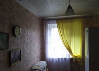 Трехкомнатная квартира на продажу, 56.8 м2, Семикаракорск, улица А.А. Араканцева, 19
