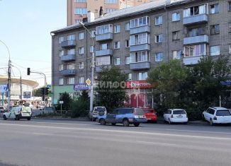 Продам торговую площадь, 112 м2, Новосибирск, Нарымская улица, 8, Железнодорожный район